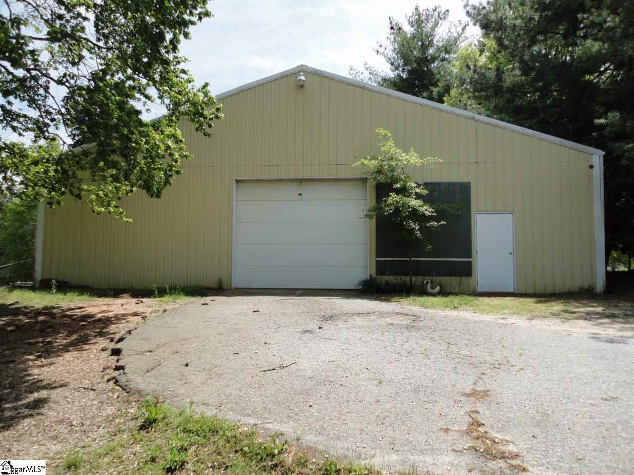 821 McKelvey Road Pelzer, SC 29669 - Photo 16 of 36