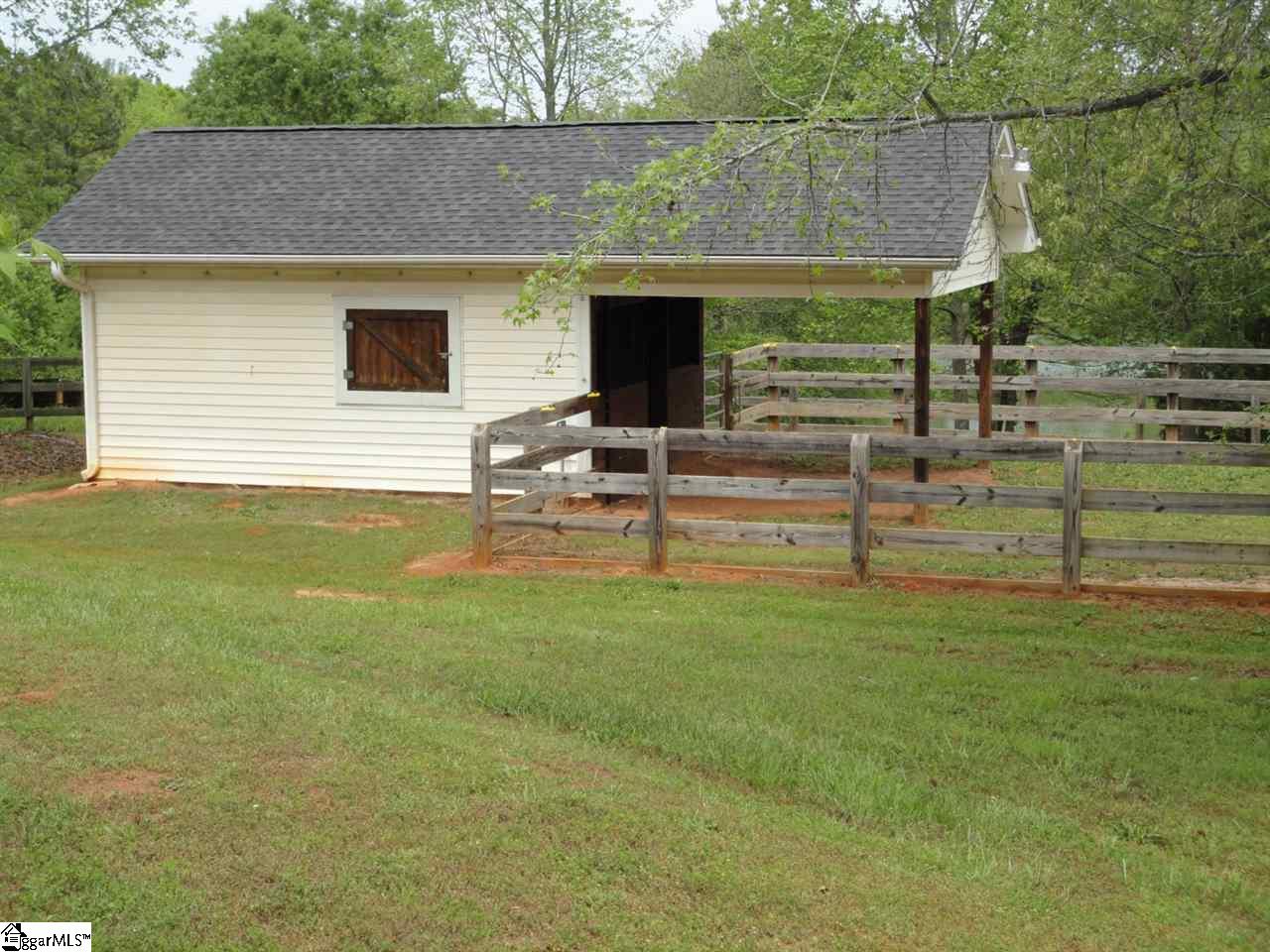 821 McKelvey Road Pelzer, SC 29669 - Photo 19 of 36