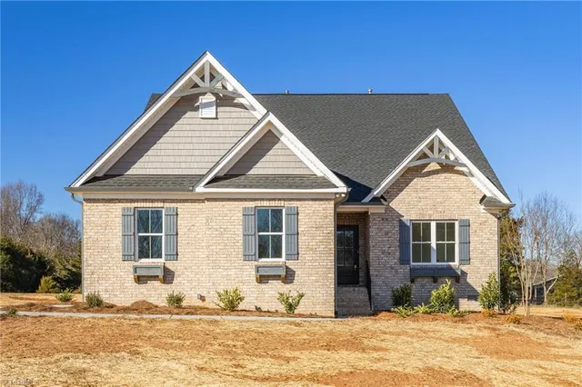 $689,900 | 8305 Pyramid Drive, Summerfield, NC 27358