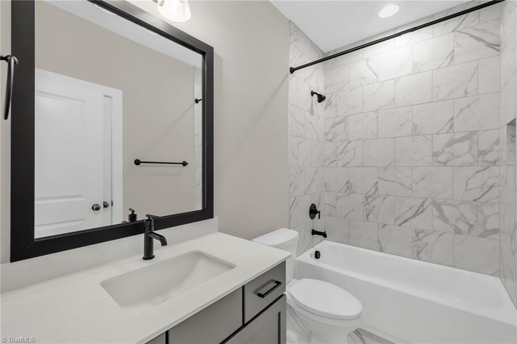 8305 Pyramid Drive Summerfield, NC 27358 - Photo 16 of 39