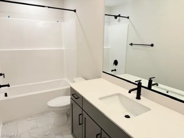 $689,900 | 8305 Pyramid Drive, Summerfield, NC 27358