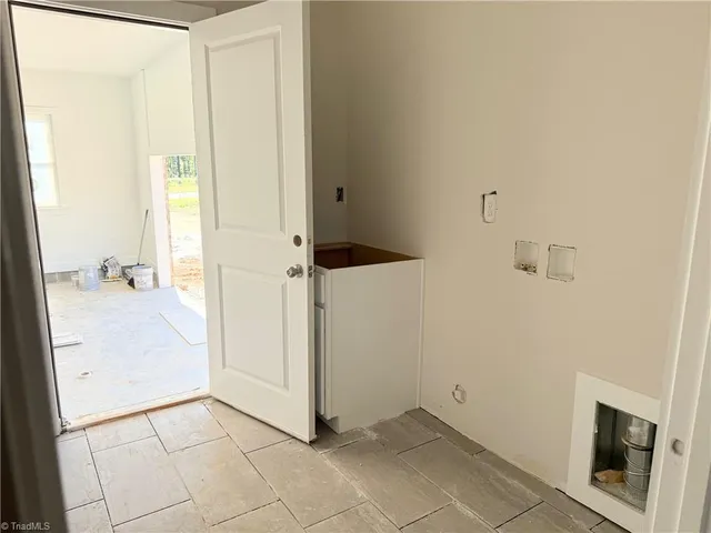 $689,900 | 8305 Pyramid Drive, Summerfield, NC 27358