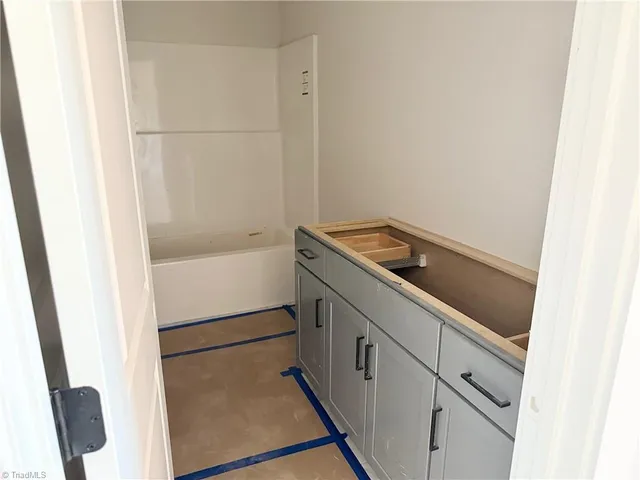 $689,900 | 8305 Pyramid Drive, Summerfield, NC 27358