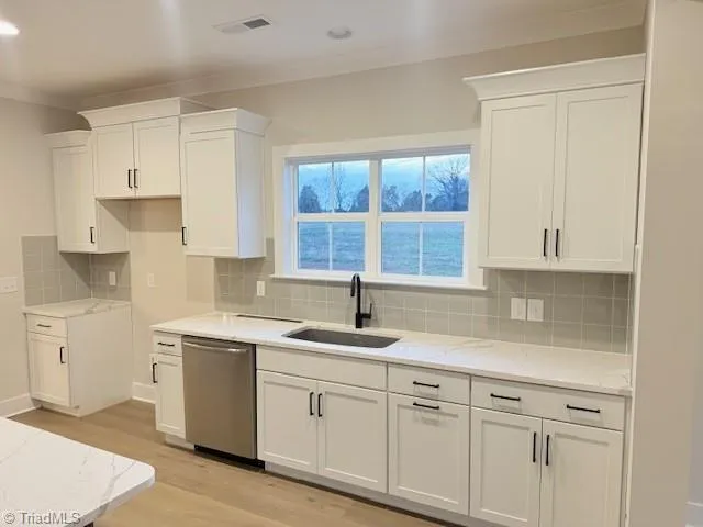 $689,900 | 8305 Pyramid Drive, Summerfield, NC 27358