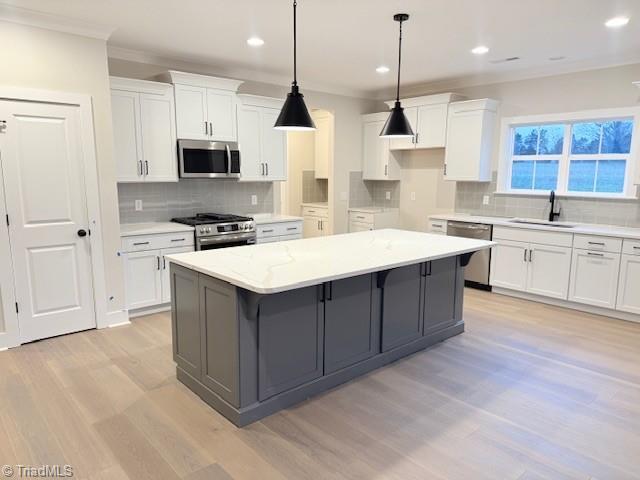 8305 Pyramid Drive Summerfield, NC 27358 - Photo 10 of 39 Large L-shaped kitchen