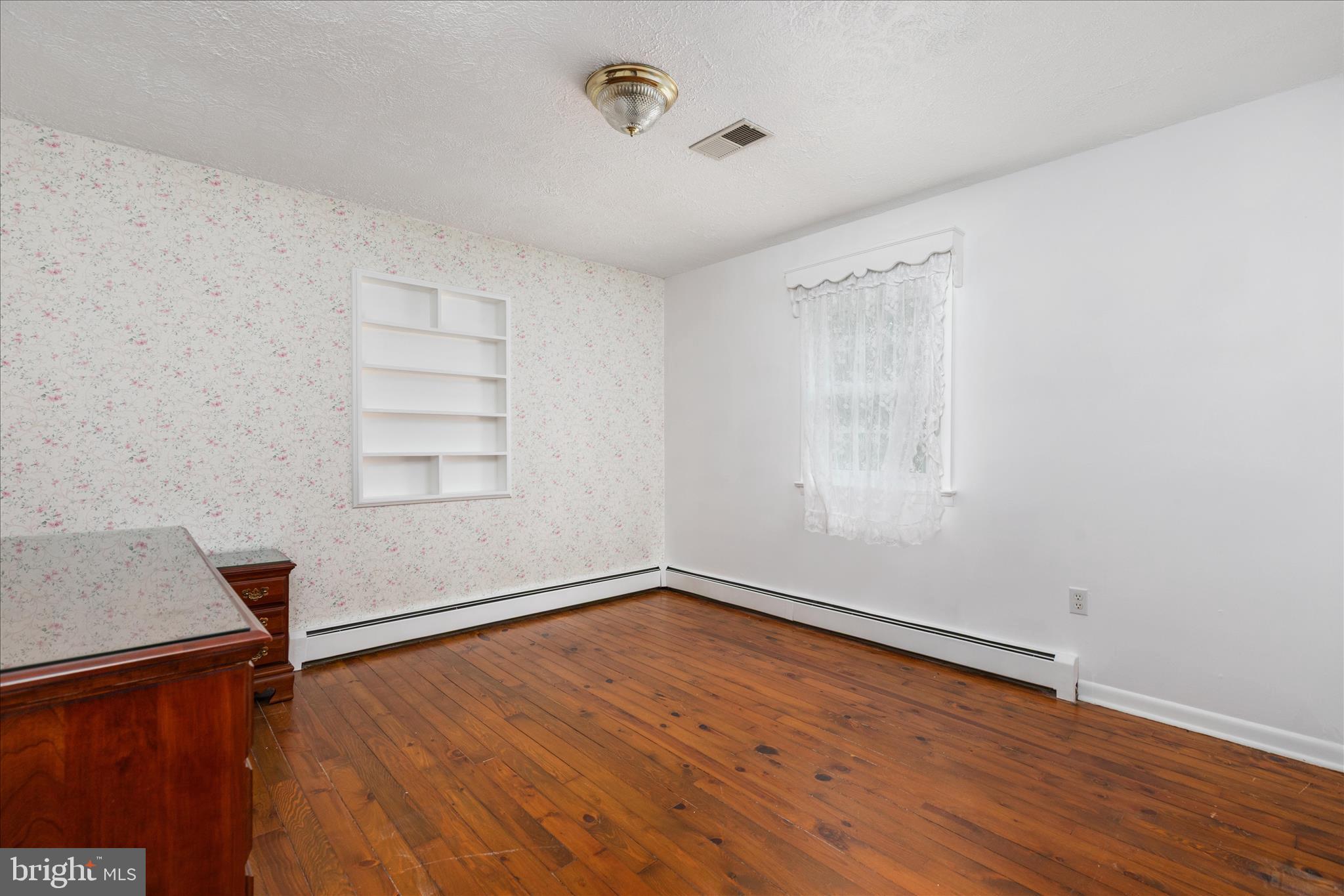 1488 Millner Road Strasburg, VA 22657 - Photo 11 of 44 Bedroom #2 with hardwood flooring & built-ins
