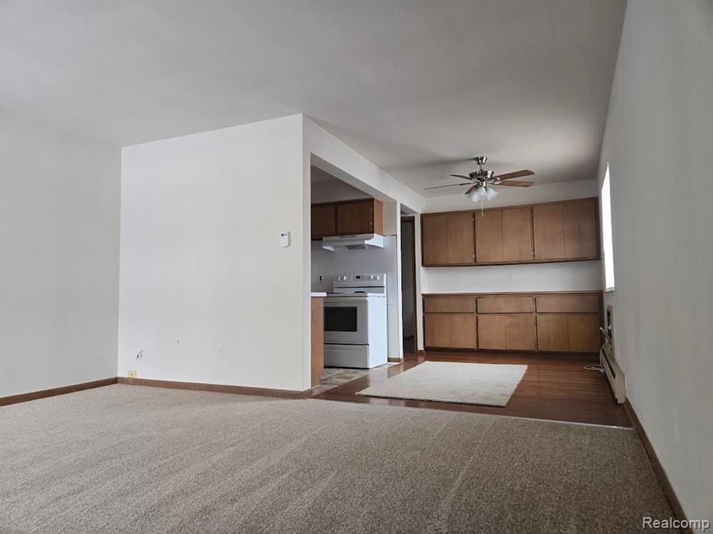 20231 Kelly Road, Unit 2 Harper Woods, MI 48225 - Photo 4 of 12