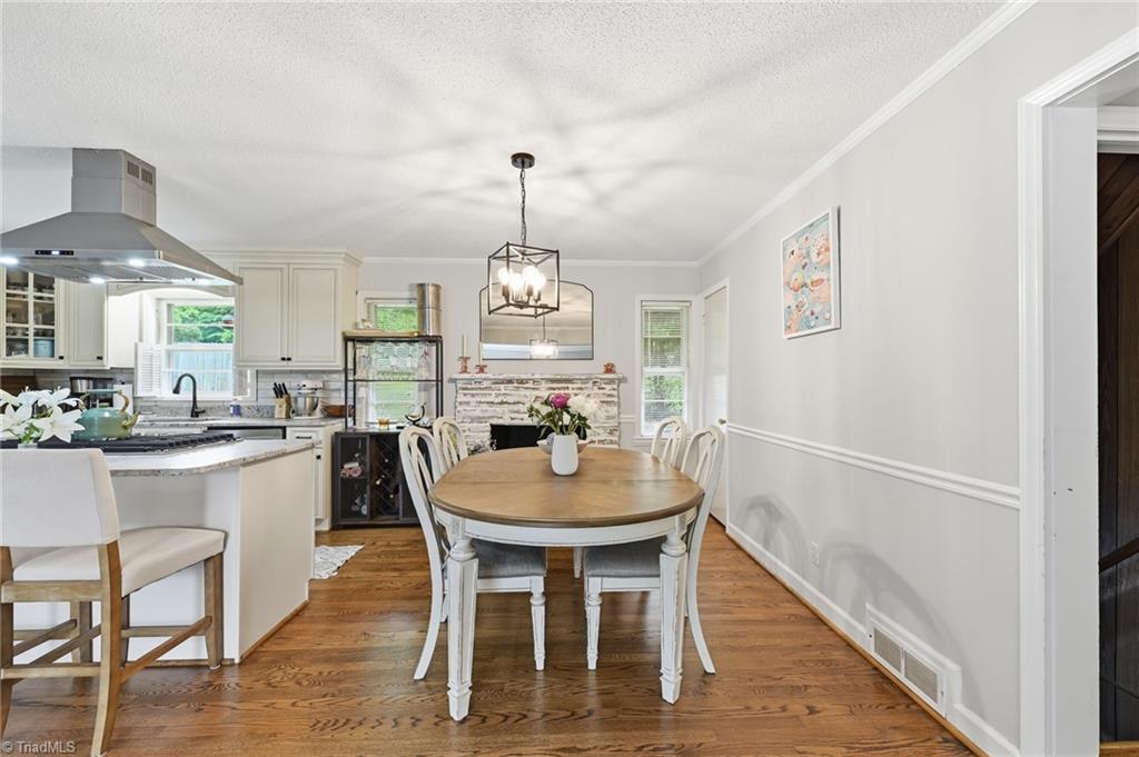 136 Queensbury Road Winston-Salem, NC 27104 - Photo 8 of 26
