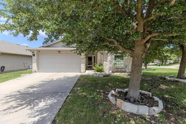 $305,000 | 327 Comal Run, Hutto, TX 78634