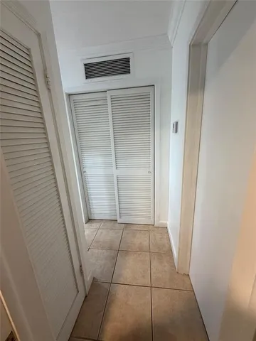 $1,450 | 5203 Northeast 24th Terrace, Unit B311, Fort Lauderdale, FL 33308