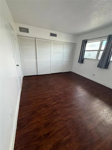 $1,450 | 5203 Northeast 24th Terrace, Unit B311, Fort Lauderdale, FL 33308