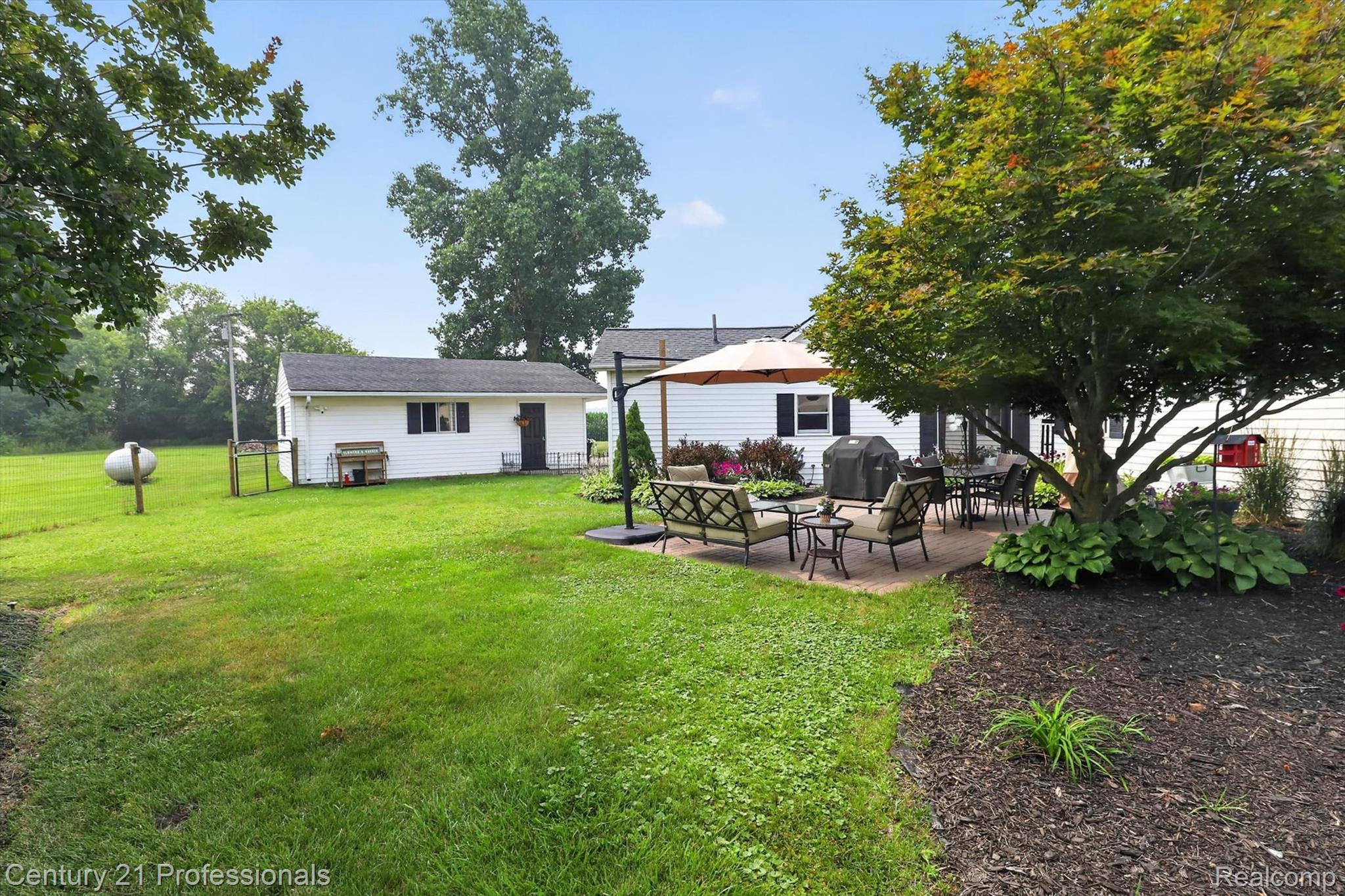 13525 Dennison Road Milan, MI 48160 - Photo 57 of 69 79-13525-Dennison-Rd-WindowStill-Photography.jpg