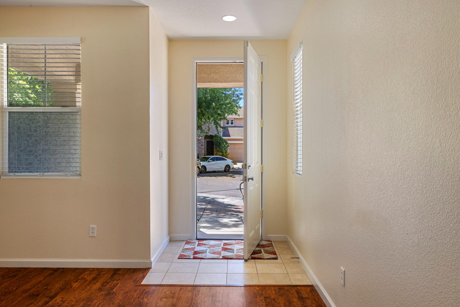 2269 Maverick Court Modesto, CA 95355 - Photo 5 of 39