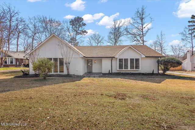 $255,000 | 301 Camelia Trail, Brandon, MS 39047
