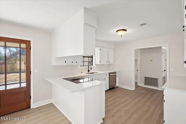 $255,000 | 301 Camelia Trail, Brandon, MS 39047