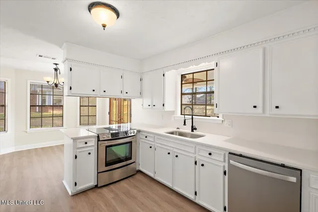 $255,000 | 301 Camelia Trail, Brandon, MS 39047