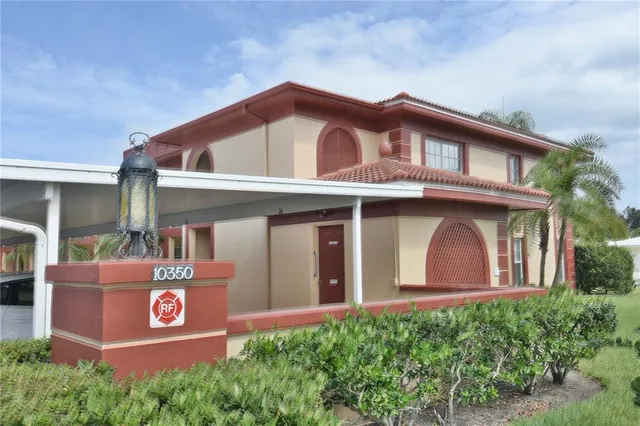 $249,000 | 10350 Imperial Point Drive West, Unit 13, Largo, FL 33774