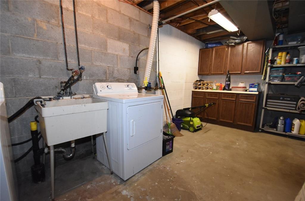 2325 Firethorn Road Bridgeville, PA 15017 - Photo 10 of 23 Gallery Image 10