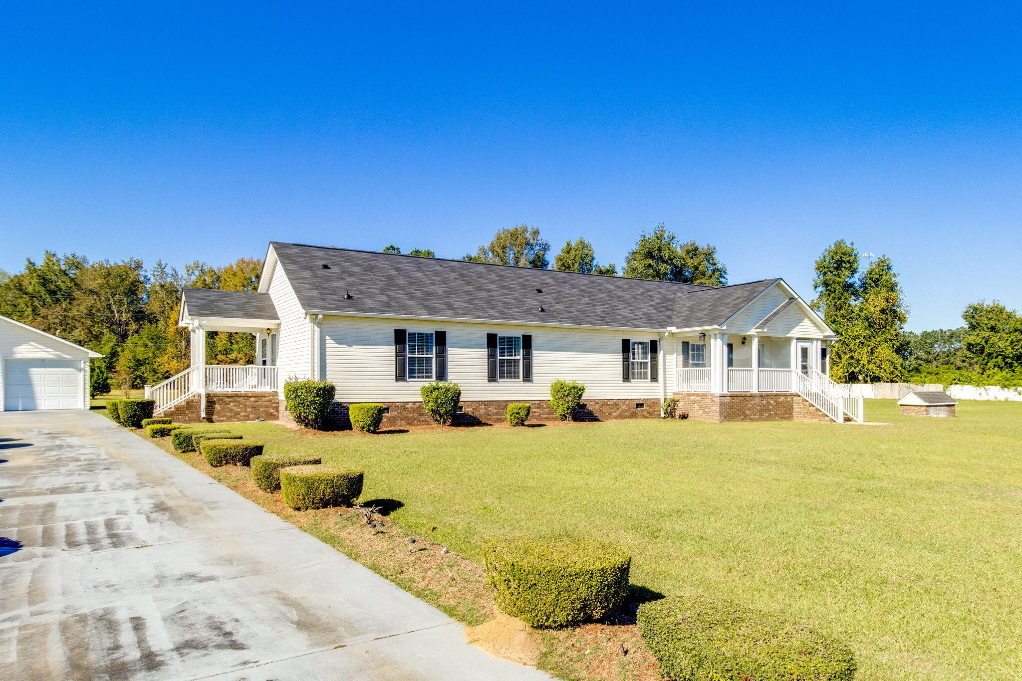 1091 Eliason Road Alcolu, SC 29001 - Photo 2 of 49