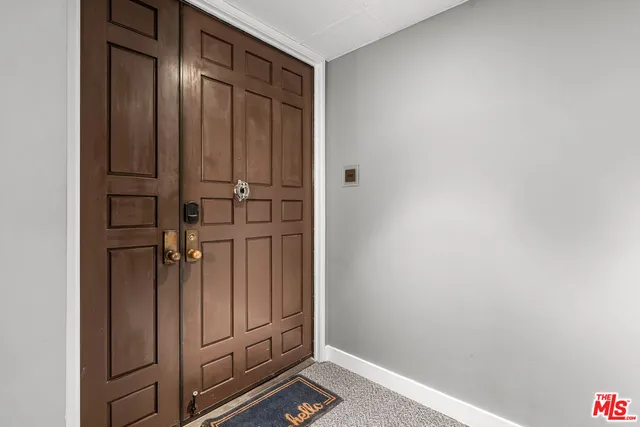 $1,350,000 | 4460 Wilshire Boulevard, Unit 406, Los Angeles, CA 90010