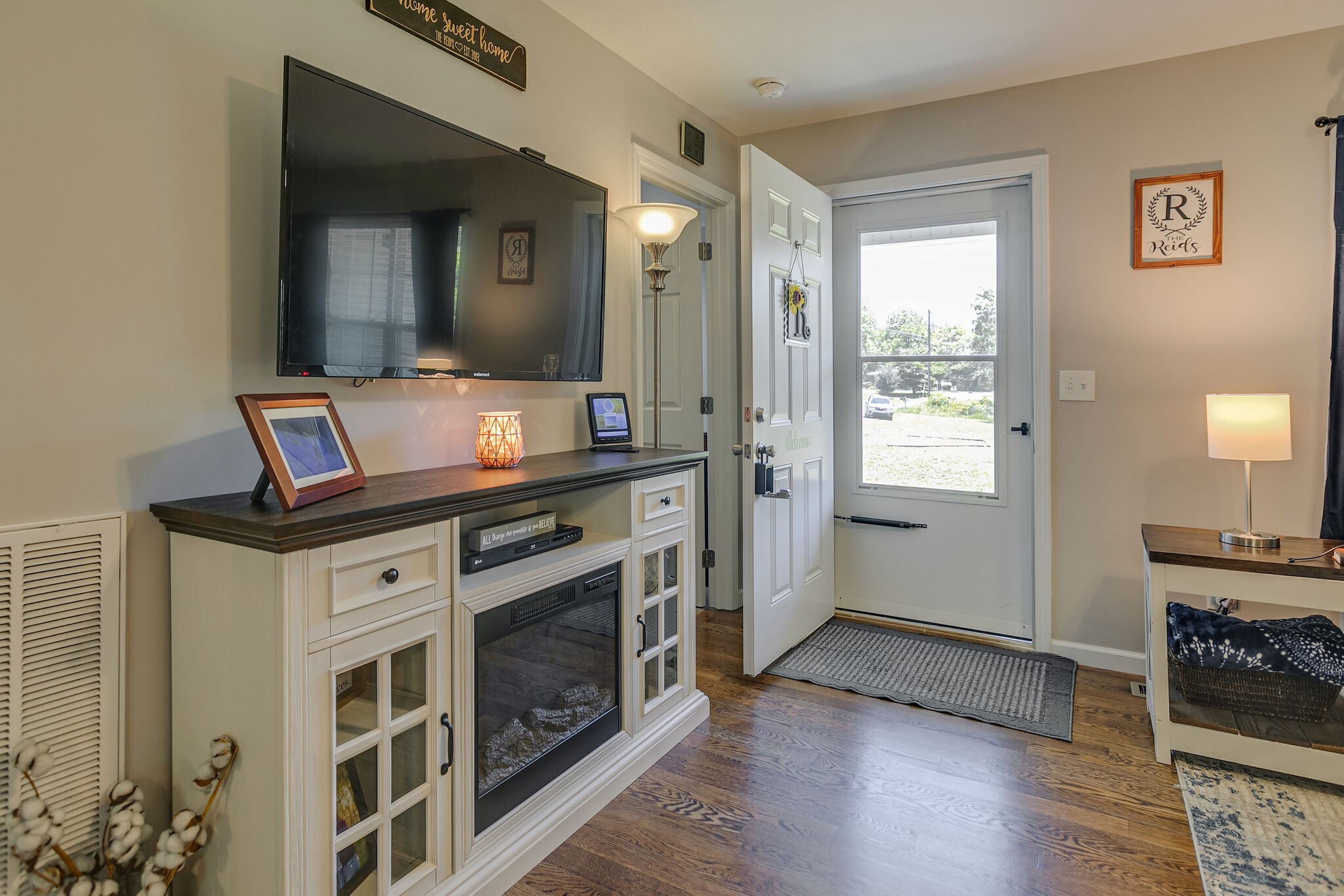 918 Deason Road Dickson, TN 37055 - Photo 4 of 25 Gallery Image 4