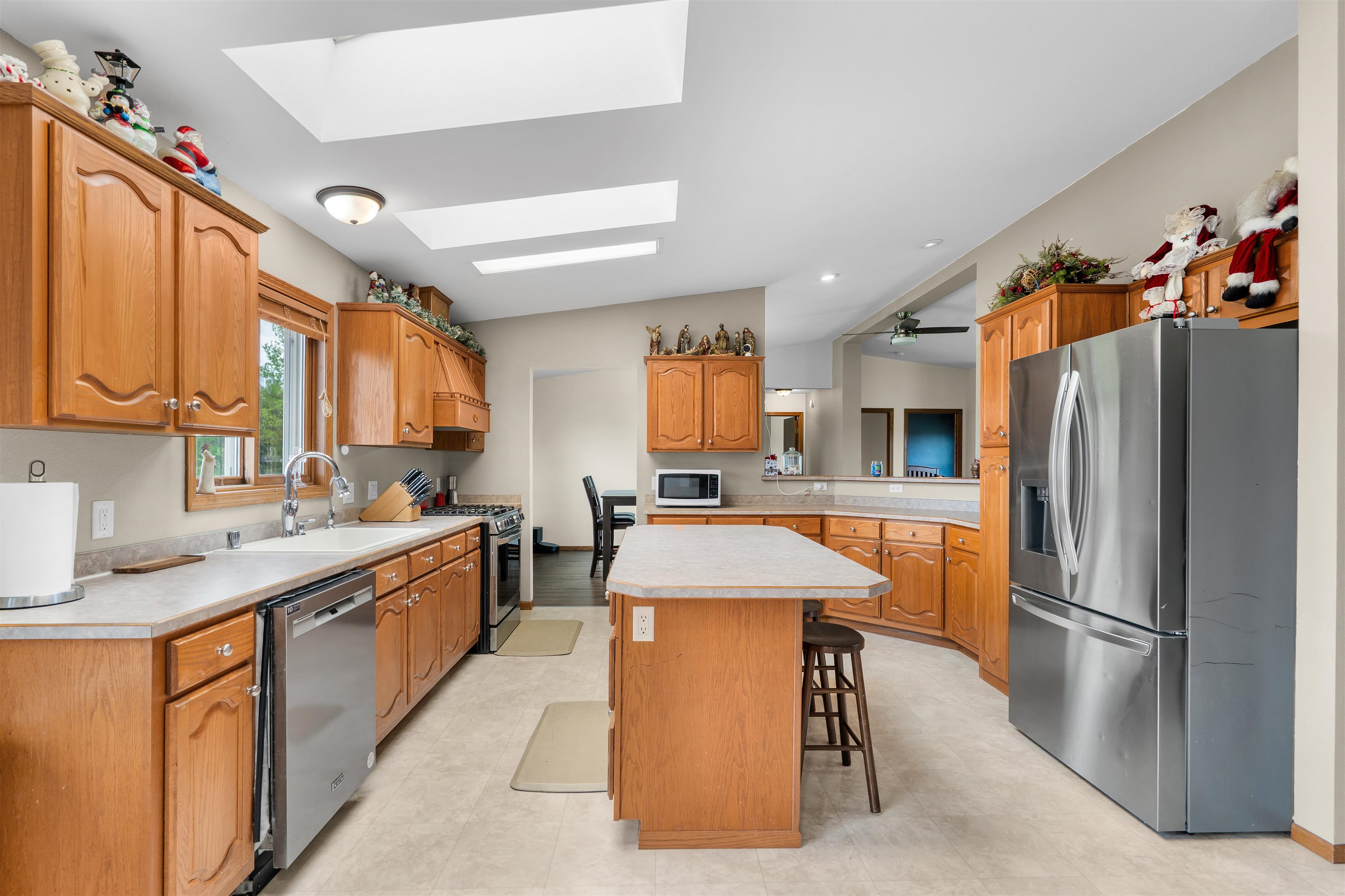 1254 South Overland Road De Pere, WI 54115 - Photo 14 of 57