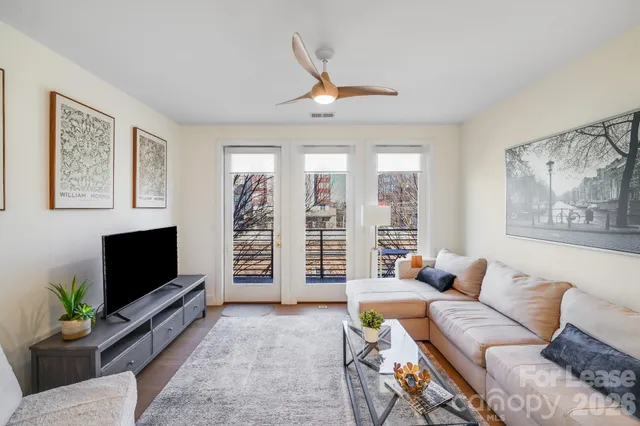 $3,300 | 3000 South Boulevard, Unit 304, Charlotte, NC 28209