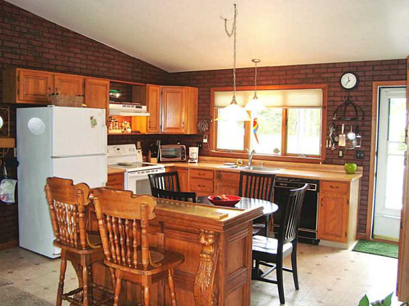 26 Decatur Avenue Jamestown, RI 02835 - Photo 9 of 20 Kitchen. Open concept kitchen