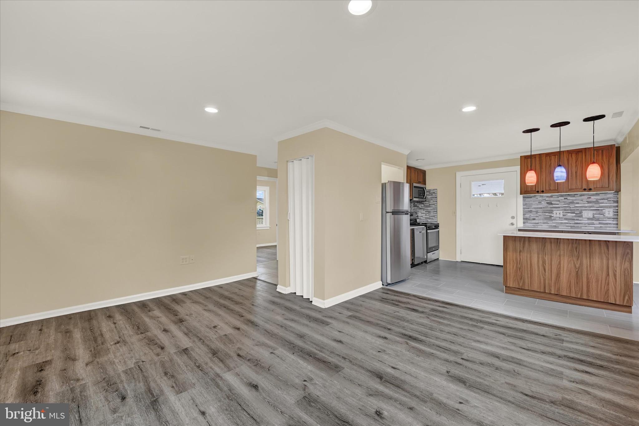 110 Bennett Road Essex, MD 21221 - Photo 5 of 18