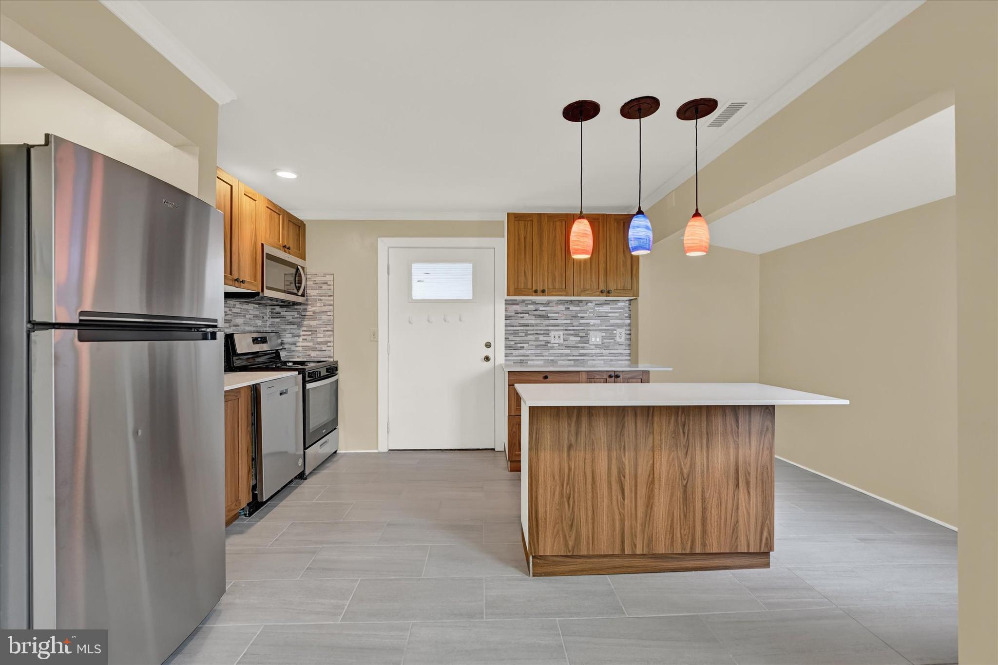 110 Bennett Road Essex, MD 21221 - Photo 7 of 18