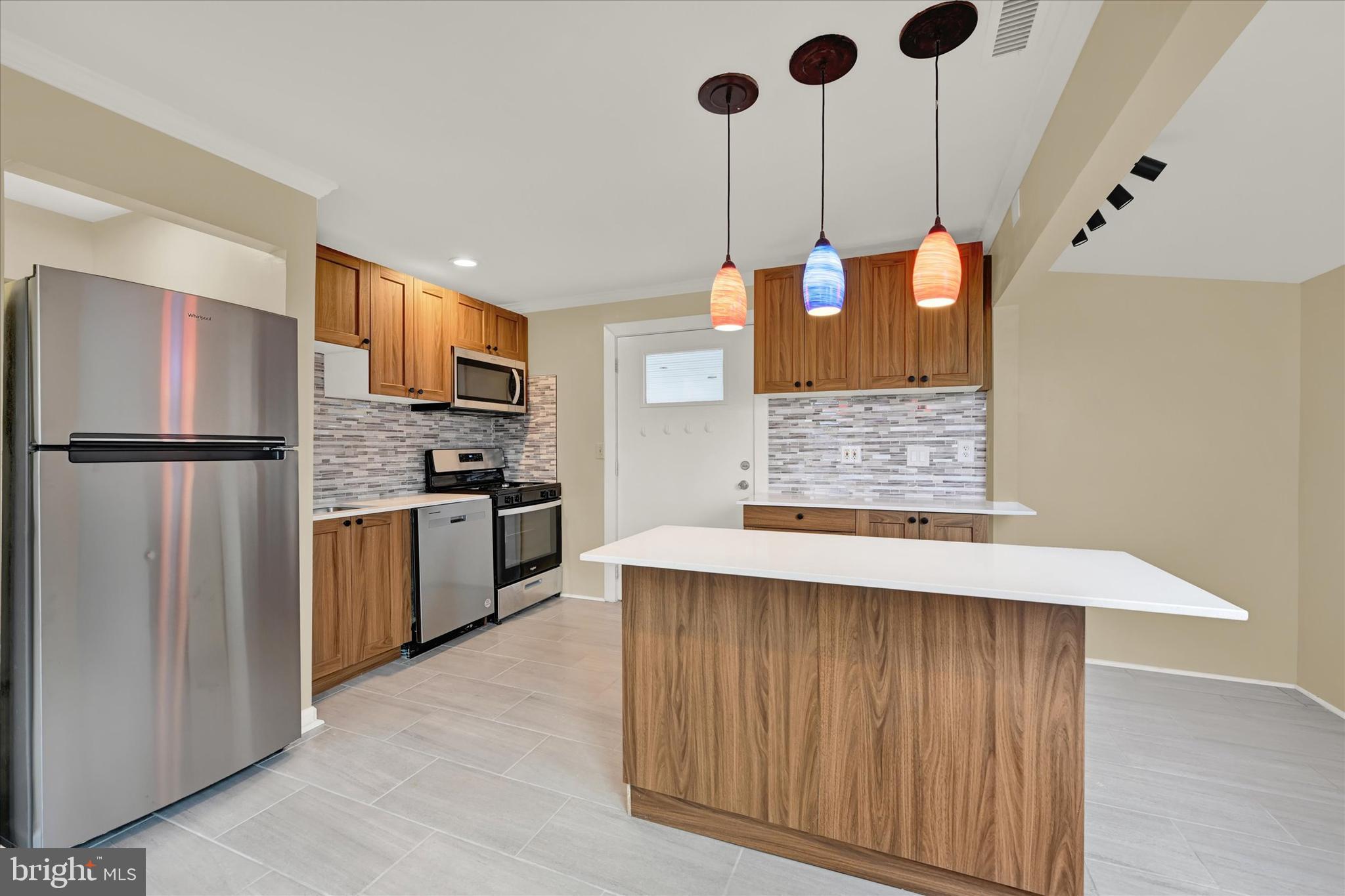 110 Bennett Road Essex, MD 21221 - Photo 8 of 18