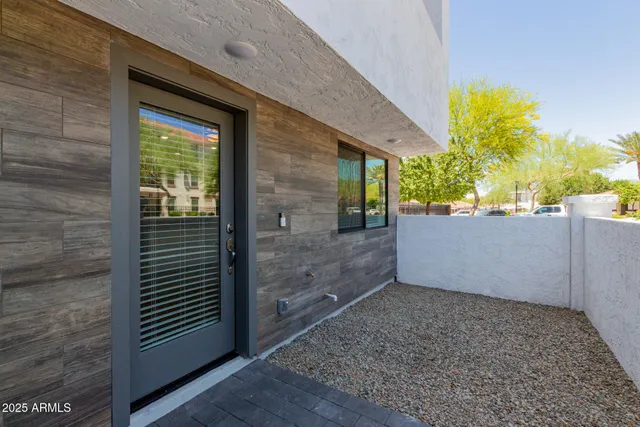 a view of outdoor space