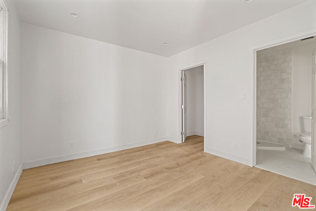 820 3rd Street, Unit 4 Santa Monica, CA 90403 - Photo 9 of 11