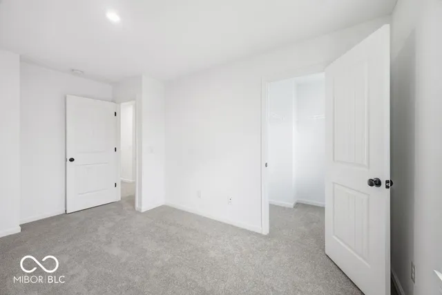 $285,999 | 2019 Oak Leaf Way, Shelbyville, IN 46176