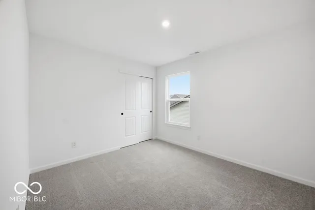 $285,999 | 2019 Oak Leaf Way, Shelbyville, IN 46176