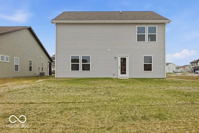 $285,999 | 2019 Oak Leaf Way, Shelbyville, IN 46176
