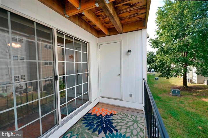 109 Fort Evans Road Southeast, Unit C Leesburg, VA 20175 - Photo 16 of 20 Balcony