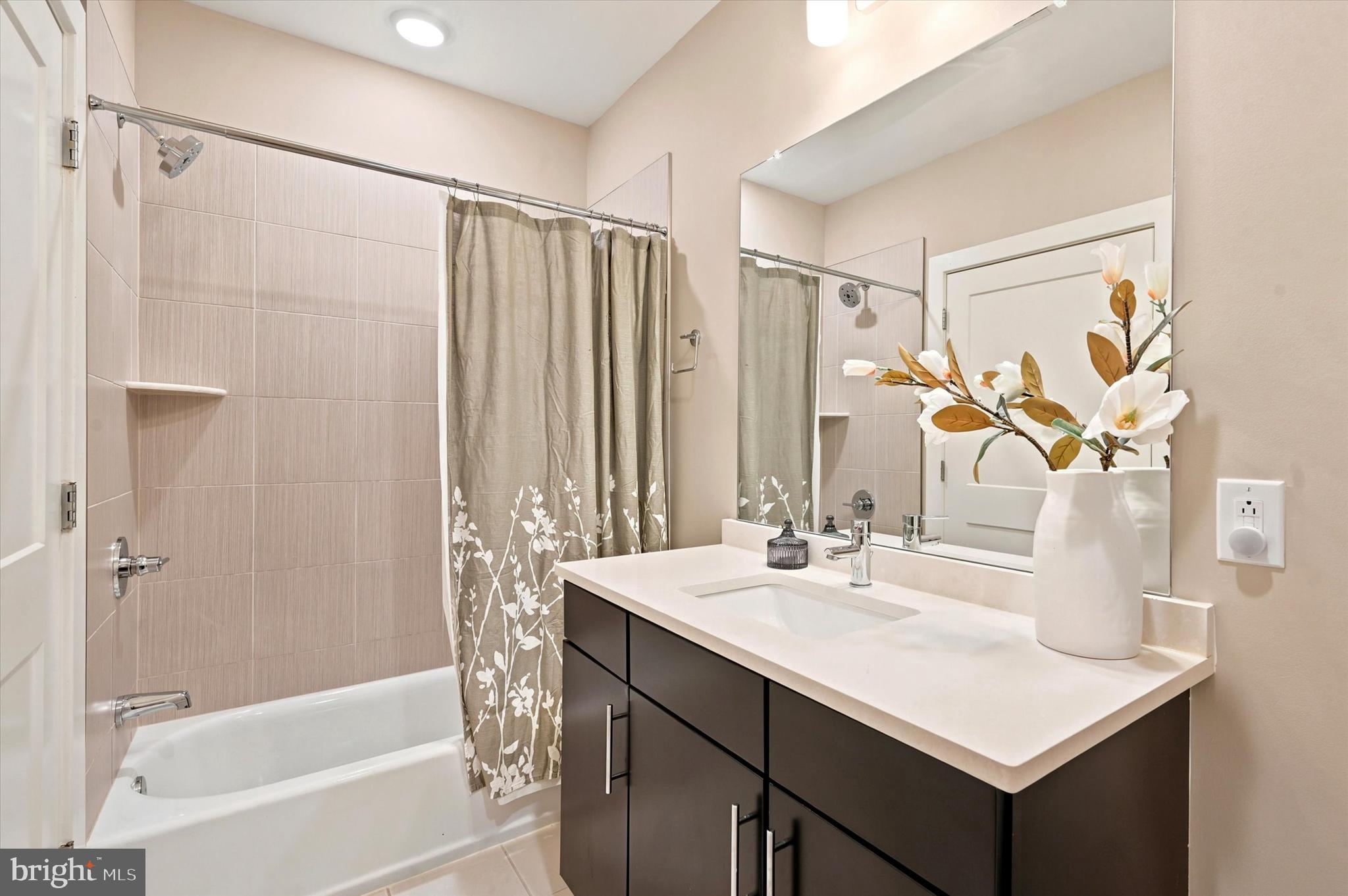 4561 Riverside Way Philadelphia, PA 19127 - Photo 24 of 38