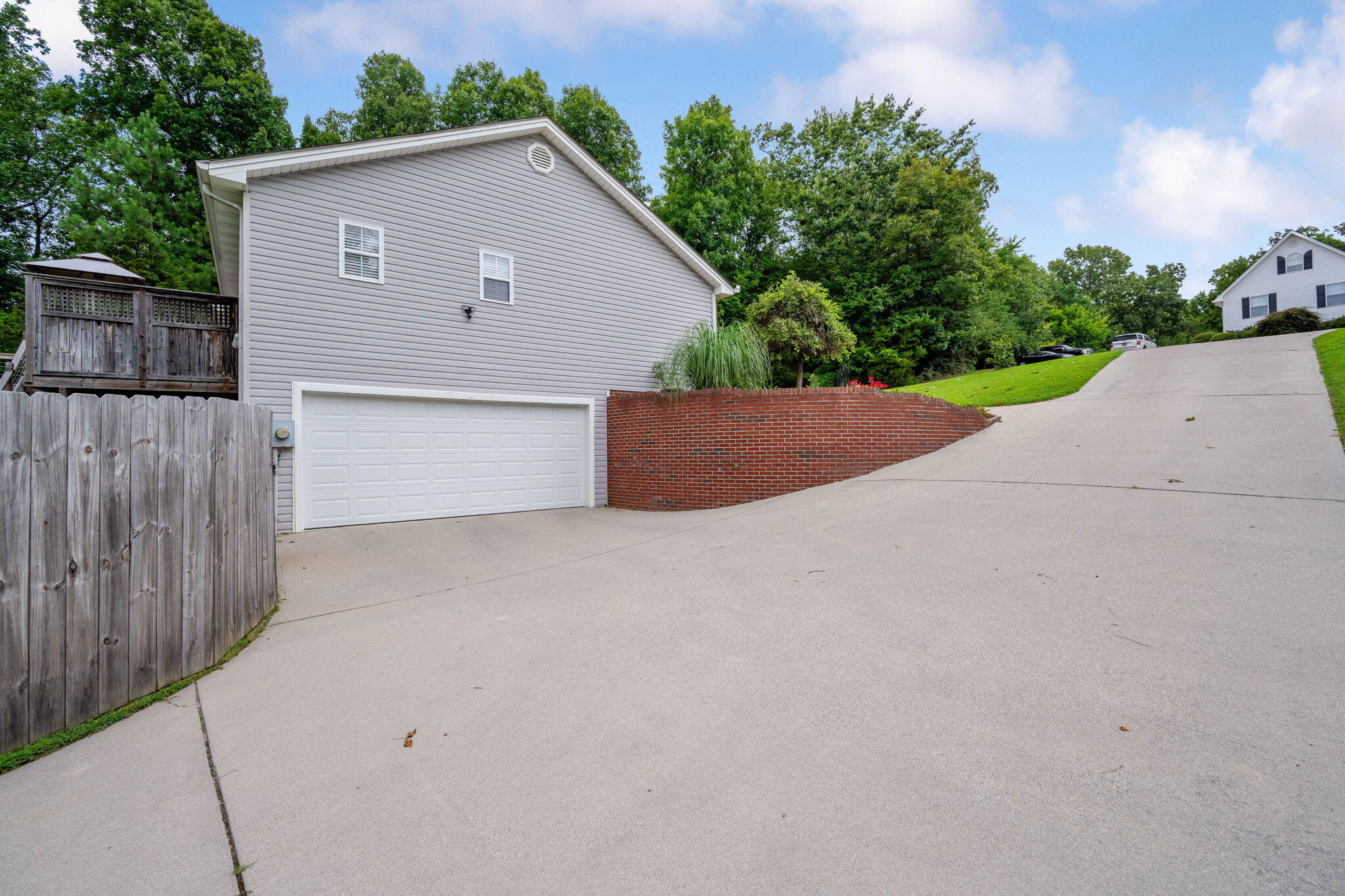 121 Ruth Way Southwest Cleveland, TN 37311 - Photo 5 of 27 6-web-or-mls-DSC_9580