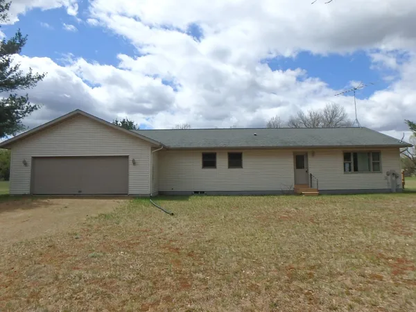 $250,750 | N4885 State Street, Pine River, WI 54965