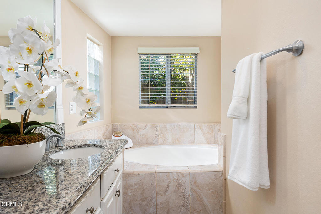 1247 Flanders Road La Canada Flintridge, CA 91011 - Photo 21 of 38 1247 Flanders Rd 026-mls