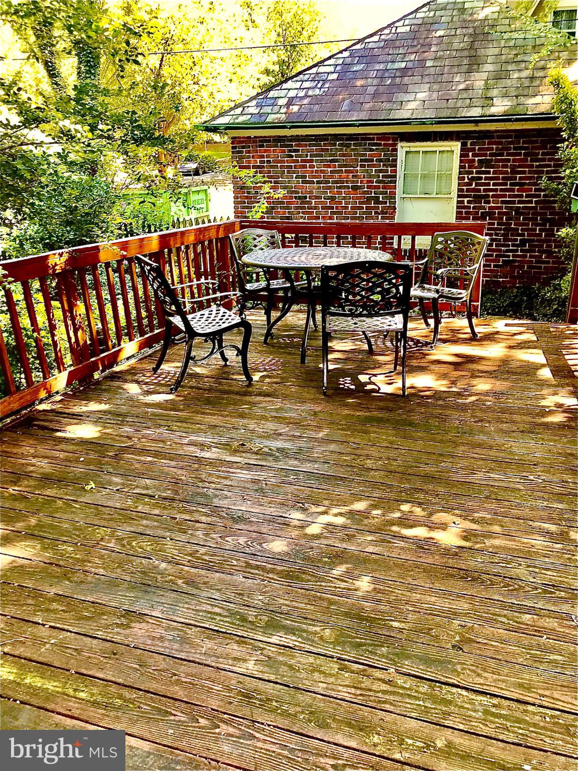 3201 Beverly Road Baltimore, MD 21214 - Photo 16 of 19 Deck Off Kitchen