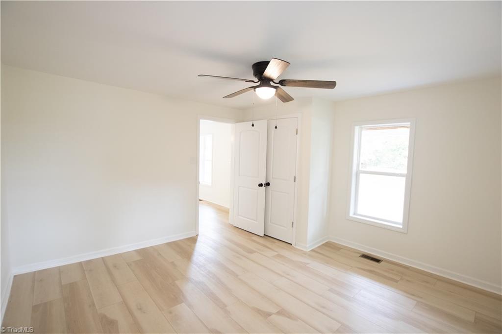 1023 Foust Avenue High Point, NC 27260 - Photo 6 of 19