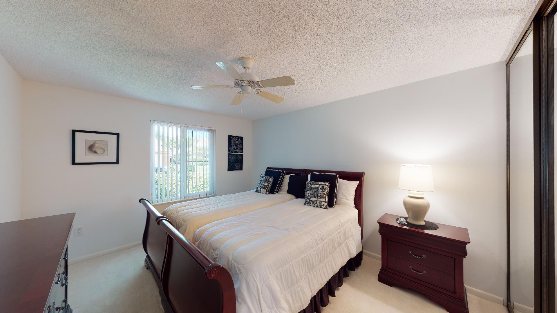 155 Seashore Drive Jupiter, FL 33477 - Photo 20 of 32 155-Seashore-Dr-Bedroom-3
