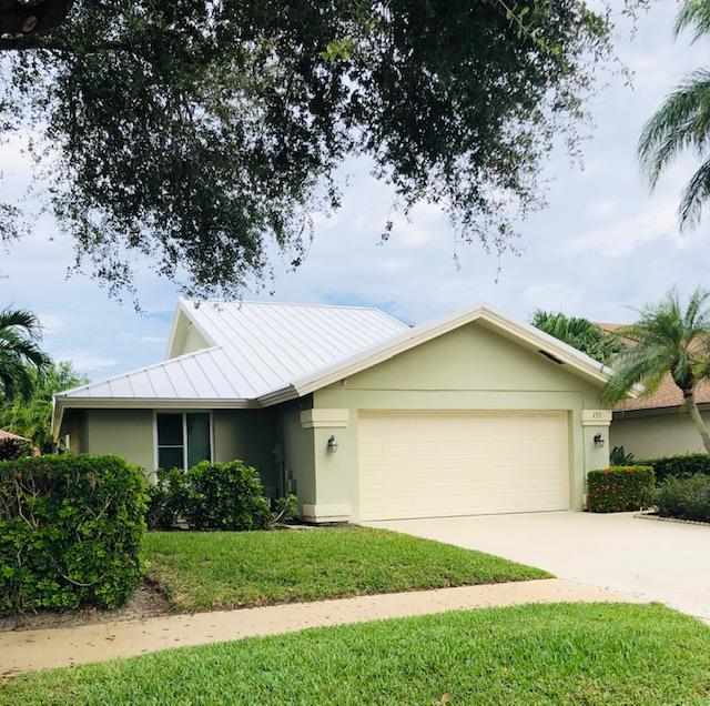 155 Seashore Drive Jupiter, FL 33477 - Photo 29 of 32 Left Front of home
