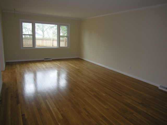 324 Weydon Road Columbus, OH 43085 - Photo 2 of 8