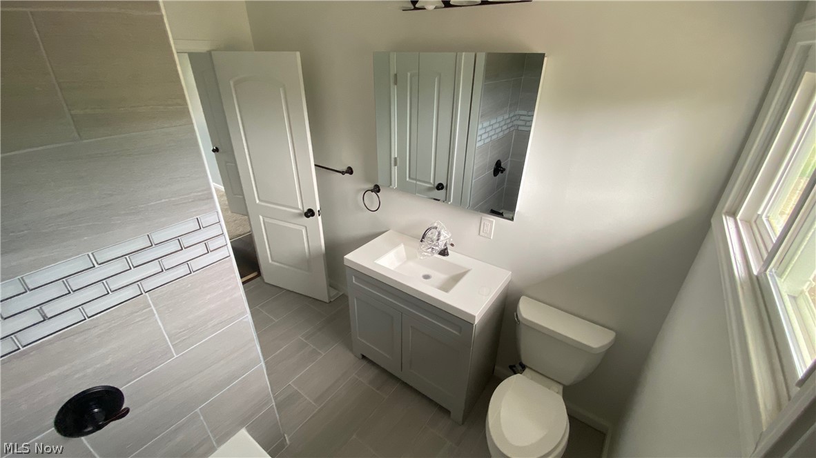 14557 Baumhart Road Oberlin, OH 44074 - Photo 17 of 34 full bath #1