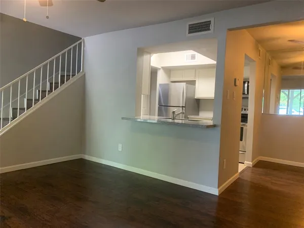 $1,350 | 766 Memorial Mews Street, Unit B, Houston, TX 77079