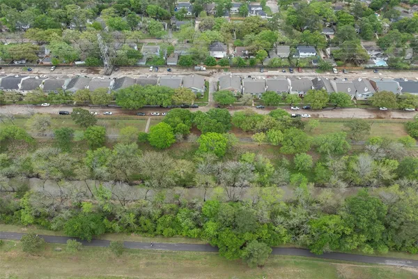 $1,350 | 766 Memorial Mews Street, Unit B, Houston, TX 77079