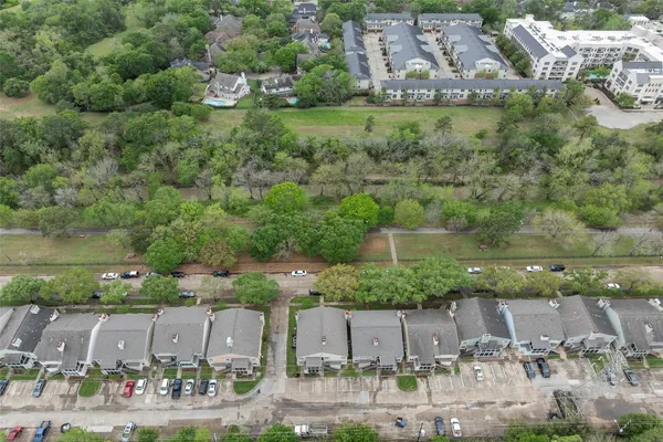 $1,350 | 766 Memorial Mews Street, Unit B, Houston, TX 77079